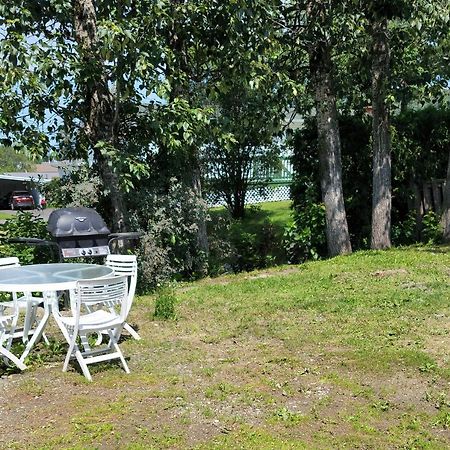 Downtown Apartment Next To Highway Netflix+Wifi Edmundston Zewnętrze zdjęcie